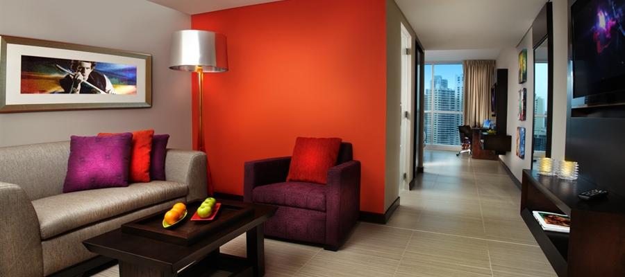 Megapolis Hotel Panama Exterior foto A suite at the hotel
