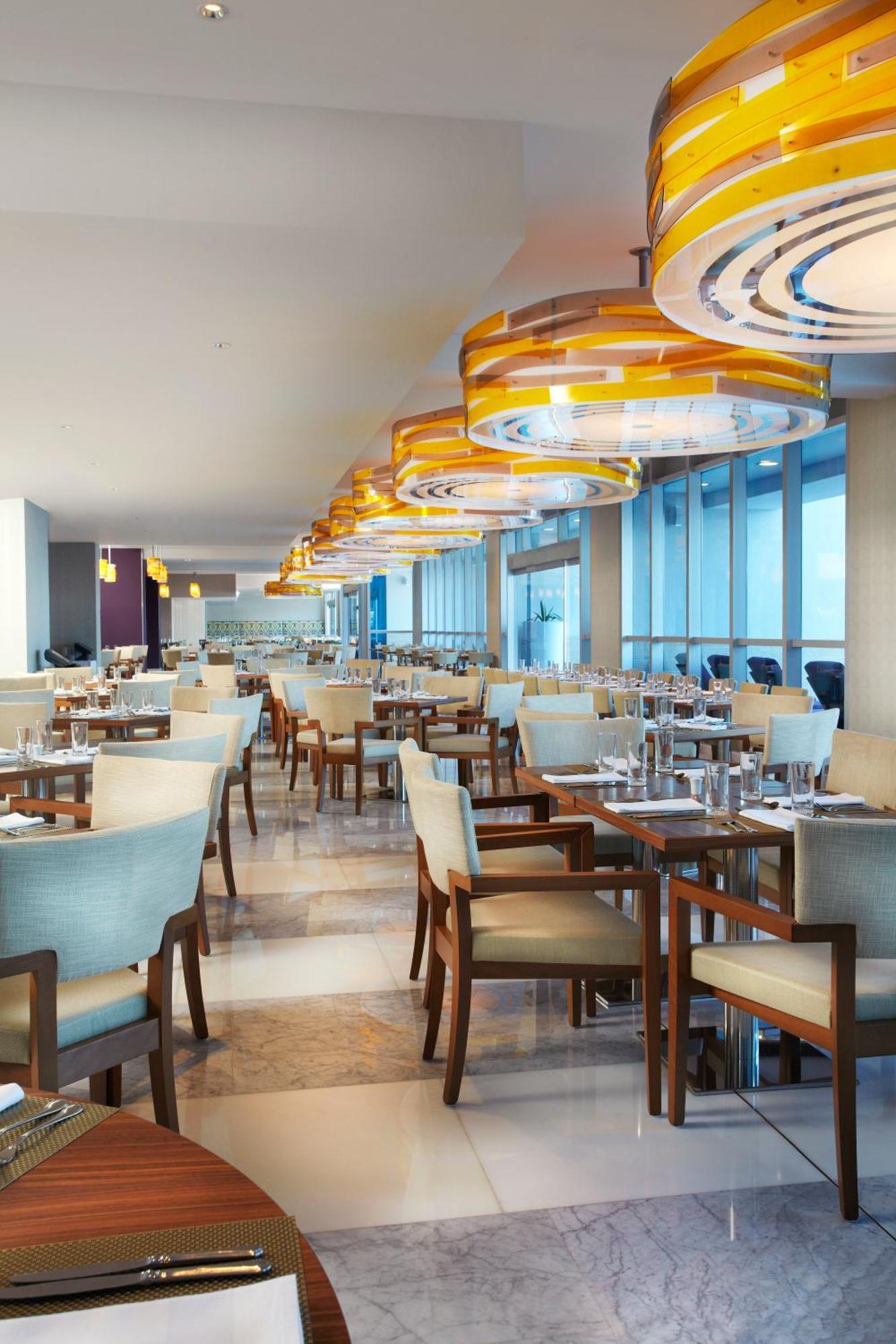 Megapolis Hotel Panama Exterior foto The restaurant