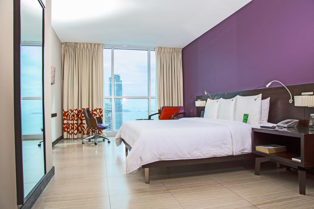 Megapolis Hotel Panama Exterior foto A room at the hotel